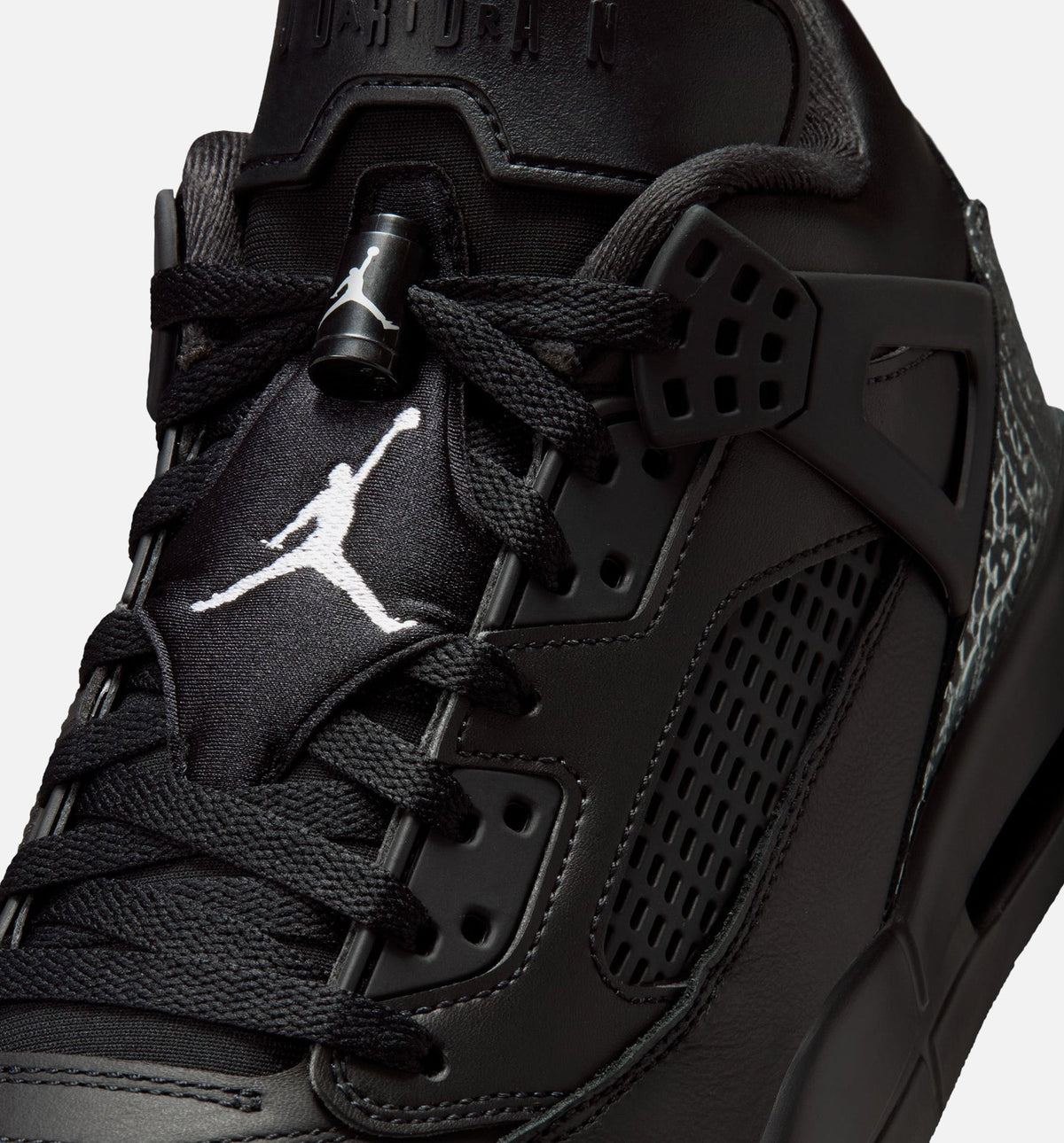 Spizike Low Men's Basketball Shoe