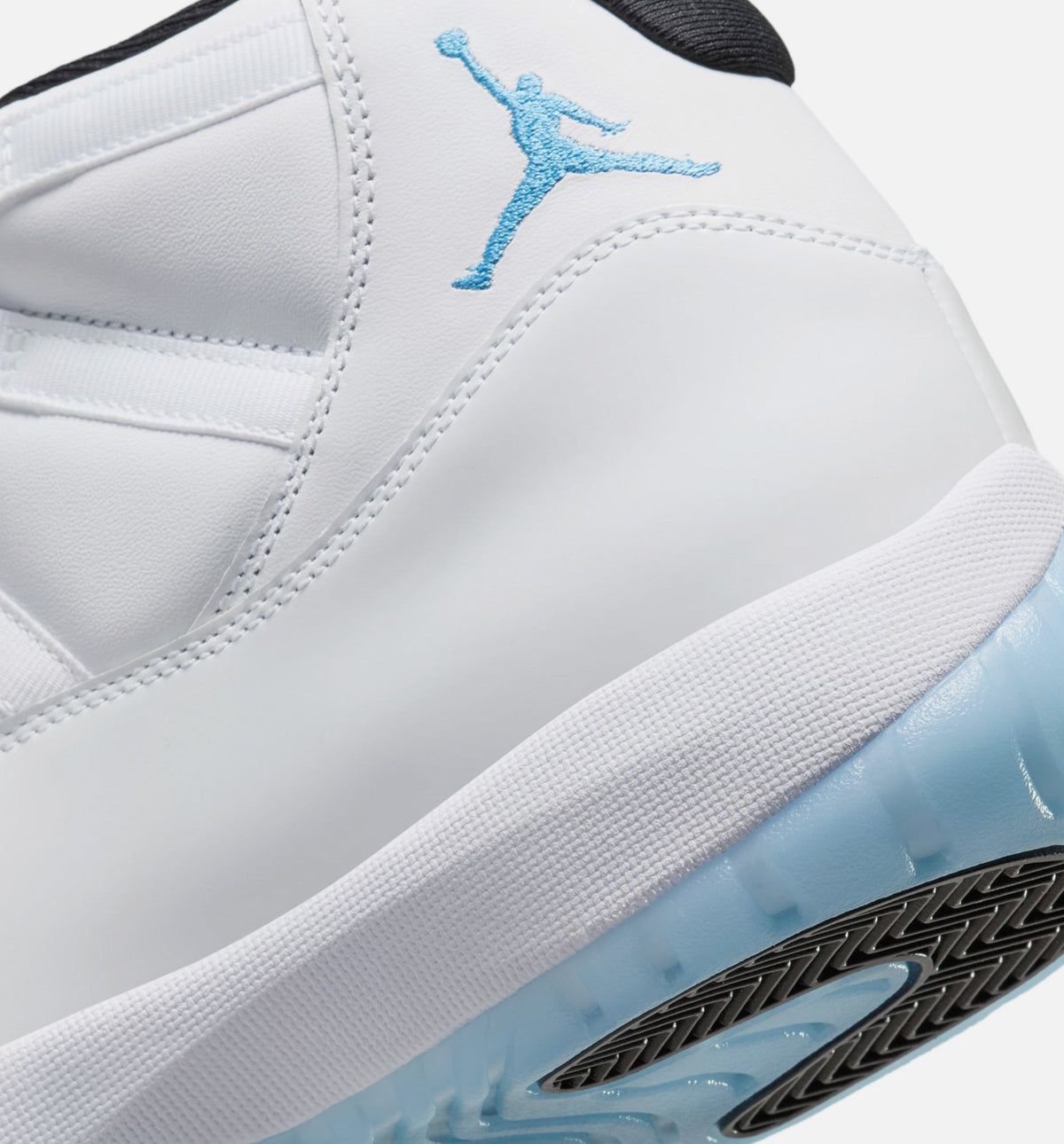 Air Jordan 11 Retro 'Legend Blue' - Men's Lifestyle Sneaker (White/Legend Blue/Black)