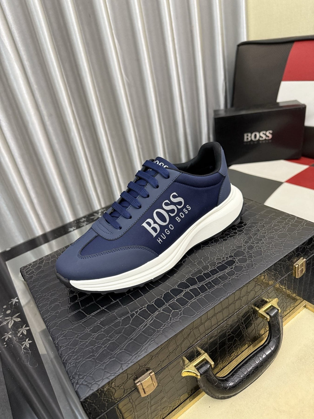 Hugo Boss Men's Logo Low-Top Sneakers