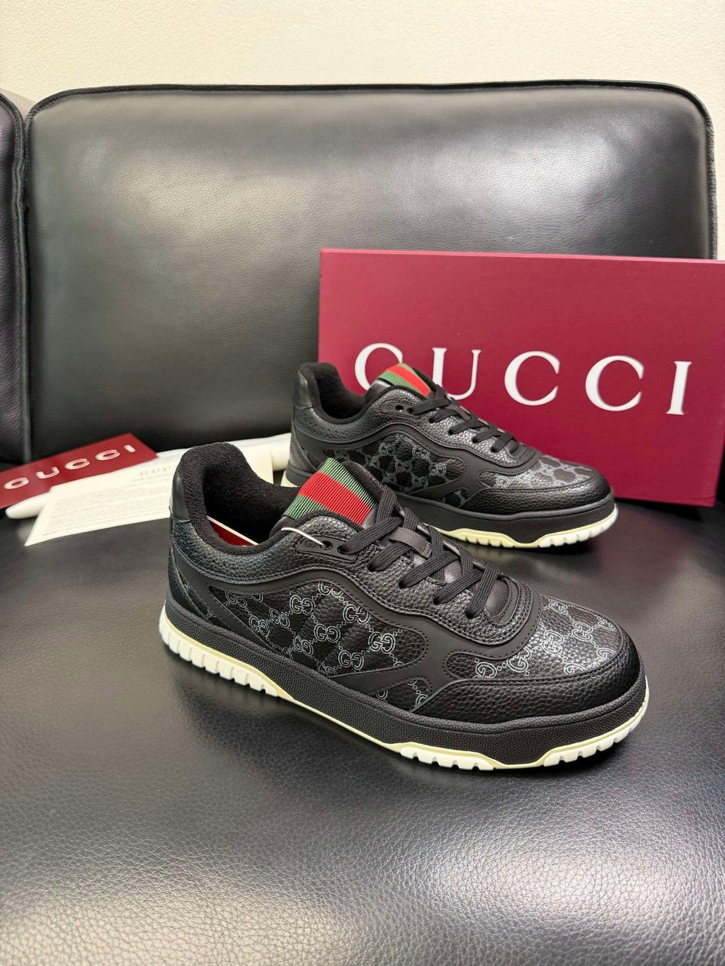 Gucci Patterned Low-Top Sneakers - Lace-Up Closure